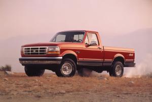 Ford F-150 Regular Cab XLT Pickup 1992 года